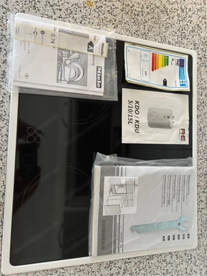 Einbauküche inklusive Geräte Bild 19