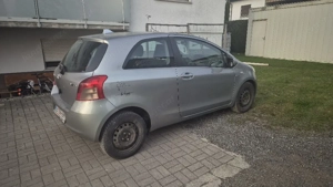 Toyota Yaris  Bild 2