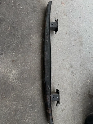 VW Golf 3 Stoßstangenträger vorne - gebraucht Bild 2