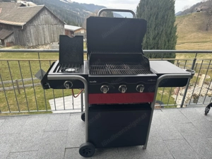Gasgrill mit Abdeckhaube voll funktionstüchtig  Bild 3