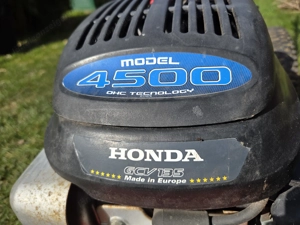 Wolf  Benzin-Rasenmäher mit Honda Motor Bild 2