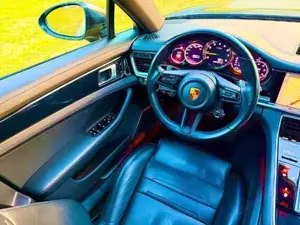 Porsche Panamera Bild 14
