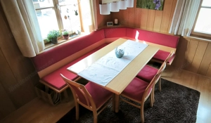 Eckbankgruppe mit Tisch und 3 Stühlen   sehr guter Zustand Bild 4