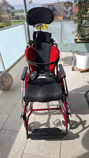 Rollstuhl Marke Berollka! NP 8.300,- Bild 4