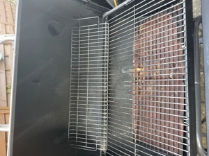 Holzkohlegrill zu verschenken  Bild 4