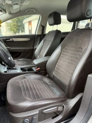 Volkswagen Passat Variant Highline BlueMotion 4Motion DSG *Neu Vorgeführt* Bild 8