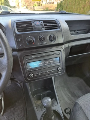 Skoda fabia 1.2 Benziner mit 124.000km. Bild 6