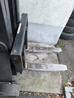 Elektro Stapler  Bild 2