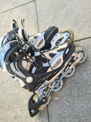 verschiedene Rollerblades Bild 4