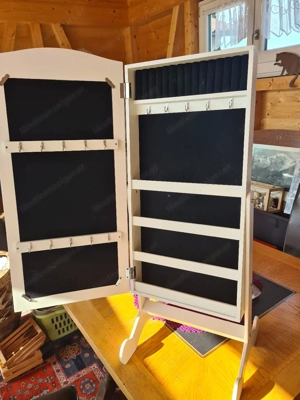 spiegel mit schmuckkästchen