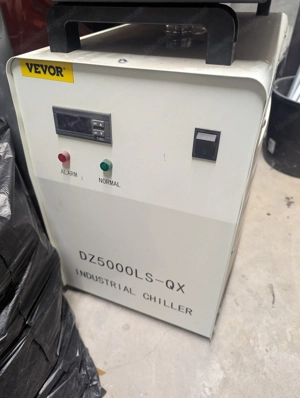 VEVOR Industrieller Wasserkühler DZ5000LS-QX