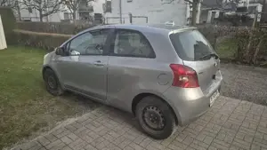Toyota Yaris Bild 4