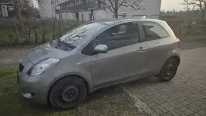 Toyota Yaris Bild 3