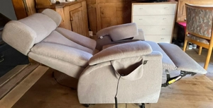 Elektrischer Aufstehsessel UNGEBRAUCHT Bild 4