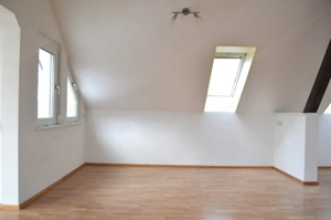 3 Zimmer Dachgeschosswohnung in Hard  Bild 3