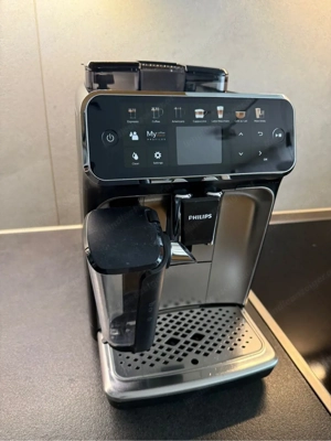 Philips 5400 Kaffemaschine Bild 2