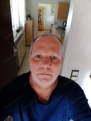 Bin Der Michael Aus Linz Und Suche Eine Frau Für Eine Fixe Bez