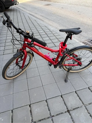 Fahrrad Acadamy 4  Bild 3