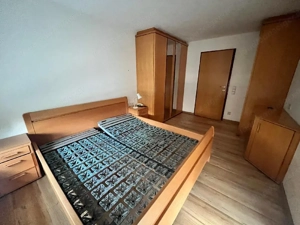 Schlafzimmer zu verkaufen