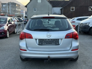 Opel Astra Kombi 1.7CDTI Vorgeführt Bild 4
