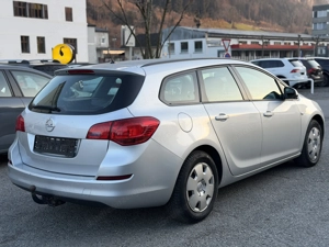 Opel Astra Kombi 1.7CDTI Vorgeführt Bild 5