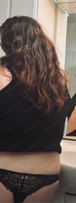 Girlfriendflat   Aufmerksamkeit, die dich fesselt Bild 2