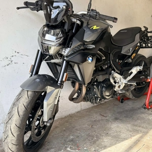 BMW F900R Neuwertig Bild 2