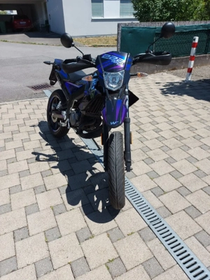 Derbie Senda DRD X Treme SM Farbe schwarz mit violett-blauer Folie   Bild 3