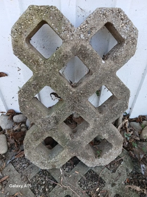 Rasengittersteine Bild 2