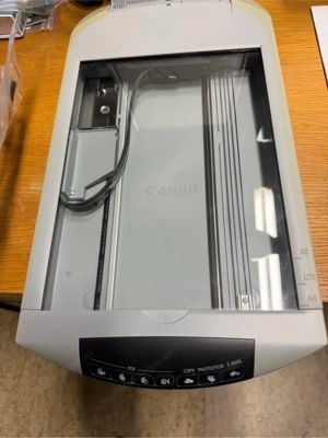 Canon Scanner 4400F Bild 2