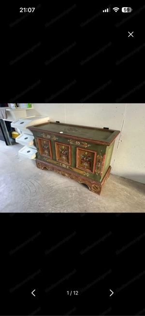 Antike Voglauer Bauerntruhe - handbemalt, Massivholz, Landhausstil Bild 3