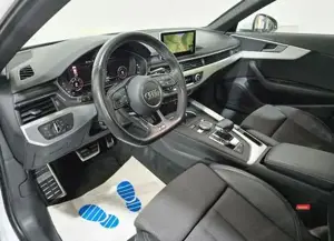 Audi A4 Bild 7