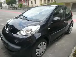 Peugeot 107 Bild 2