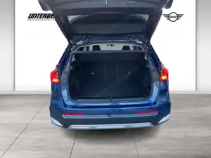 BMW X1 xDrive20d xLine // elektr. Anhängerkupplung // Head-Up // Komfortzugang Bild 12