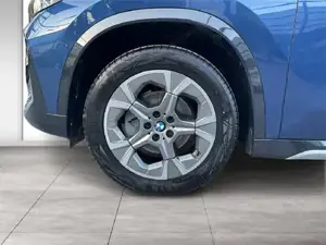 BMW X1 xDrive20d xLine // elektr. Anhängerkupplung // Head-Up // Komfortzugang Bild 6