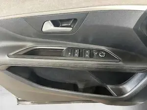 Peugeot 3008 Bild 12