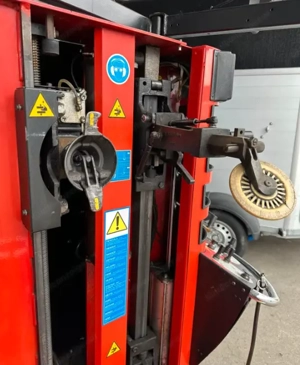 corghi Artiglio Master Reifenmontiergerät Bild 4