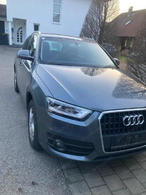 Audi Q3 2.0 tdi Bild 3
