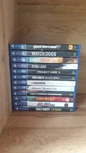 Playstation 4 Pro 1TB 1Controller + 12 Spiele Bild 3