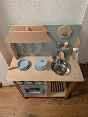 Gebrauchte Kinderspielküche mit Zubehör  Bild 2