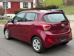Hyundai i10 NUR 29.000 KM Tüv NEU Benzin Bild 4