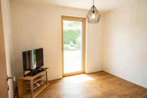 Modernes Wohnen in Egg: Großzügige Wohnung mit beeindruckender 33m  Terrasse Bild 4