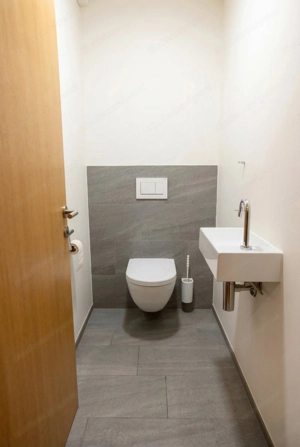 Modernes Wohnen in Egg: Großzügige Wohnung mit beeindruckender 33m  Terrasse Bild 7