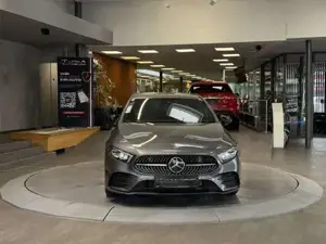 Mercedes-Benz A 180 Bild 2