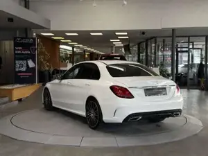 Mercedes-Benz C 180 Bild 7