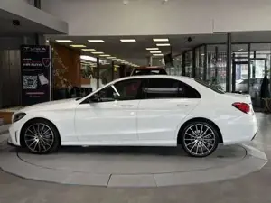 Mercedes-Benz C 180 Bild 8