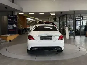 Mercedes-Benz C 180 Bild 6