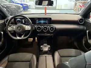 Mercedes-Benz A 180 Bild 12