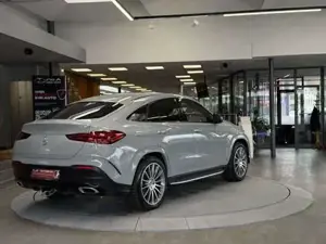 Mercedes-Benz E 400 Bild 5