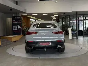 Mercedes-Benz E 400 Bild 6